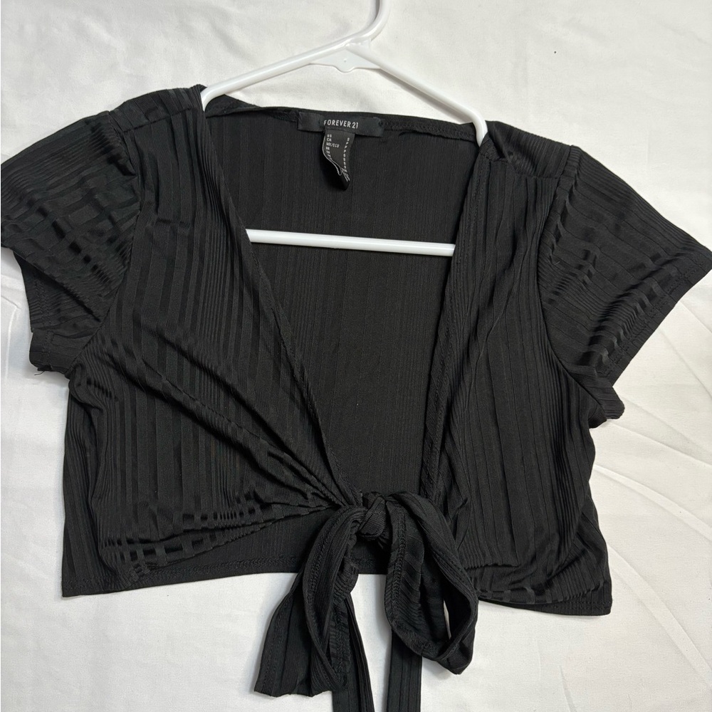 Forever 21 Black Flutter Sleeve Crop Blouse